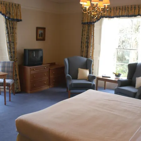 Hotel Penmere Manor 3*